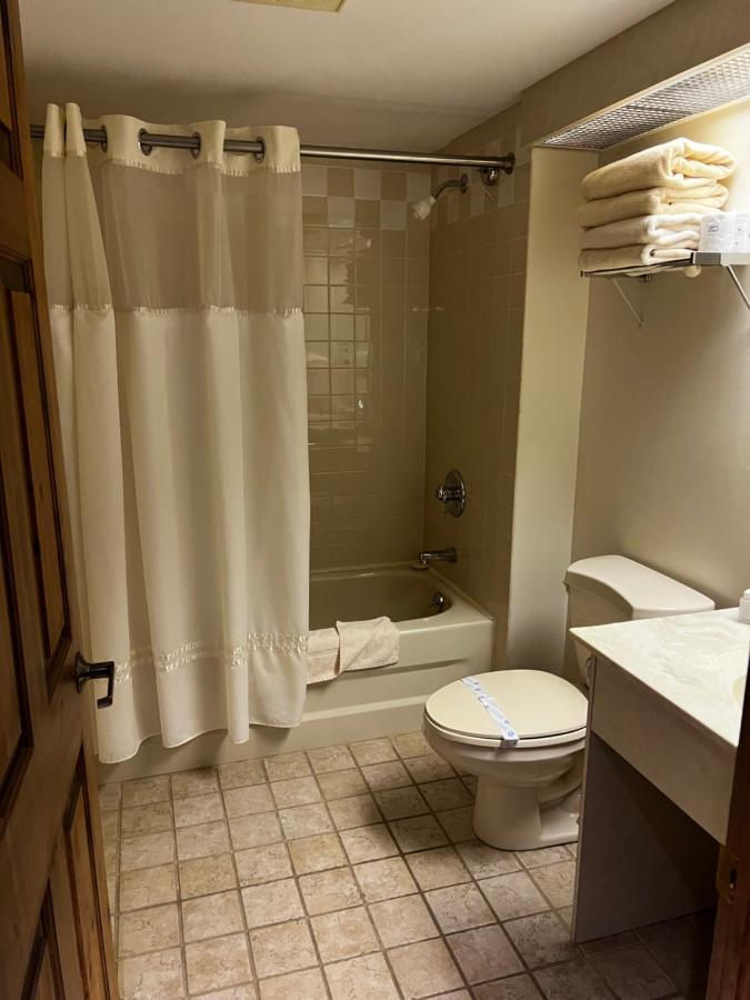 Marble Villa Steady Brook Екстер'єр фото