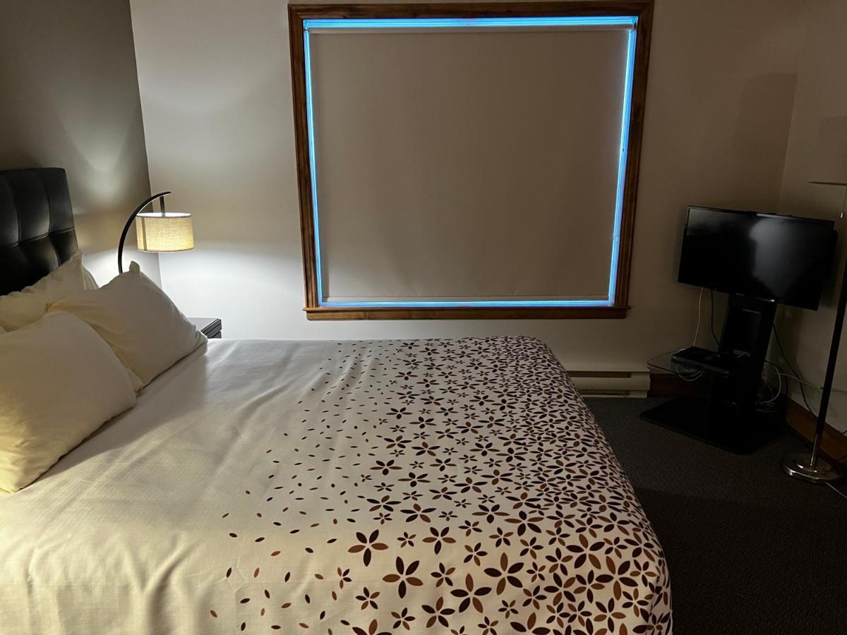 Marble Villa Steady Brook Екстер'єр фото